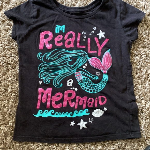 Set of 5 Tops and one pair of Leggings size medium 7-8 - Picture 6 of 13